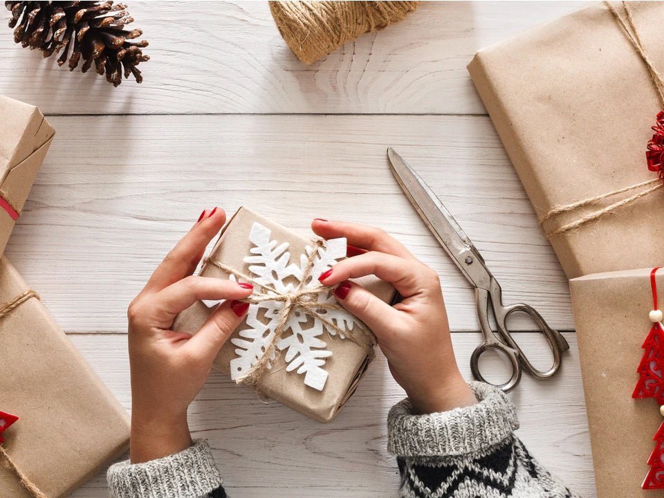 10 DIY Christmas Beauty Gifts You Can Make at the Last Minute